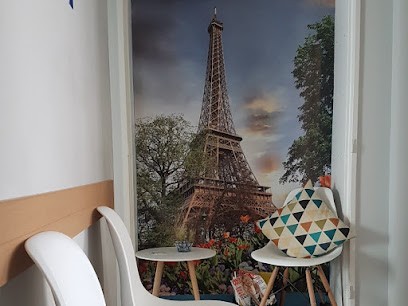 Andreea Almajan, Kinésithérapeute à Meudon